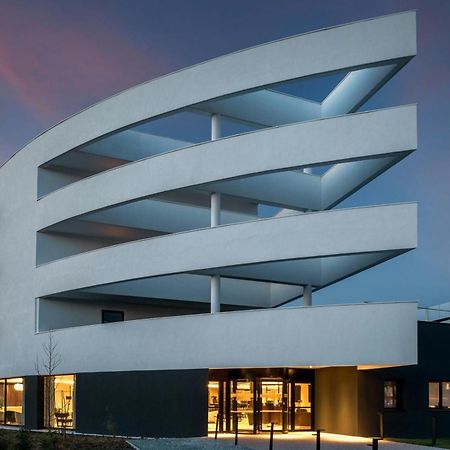 Ac Hotel By Marriott Saint-Julien-En-Genevois Exterior photo