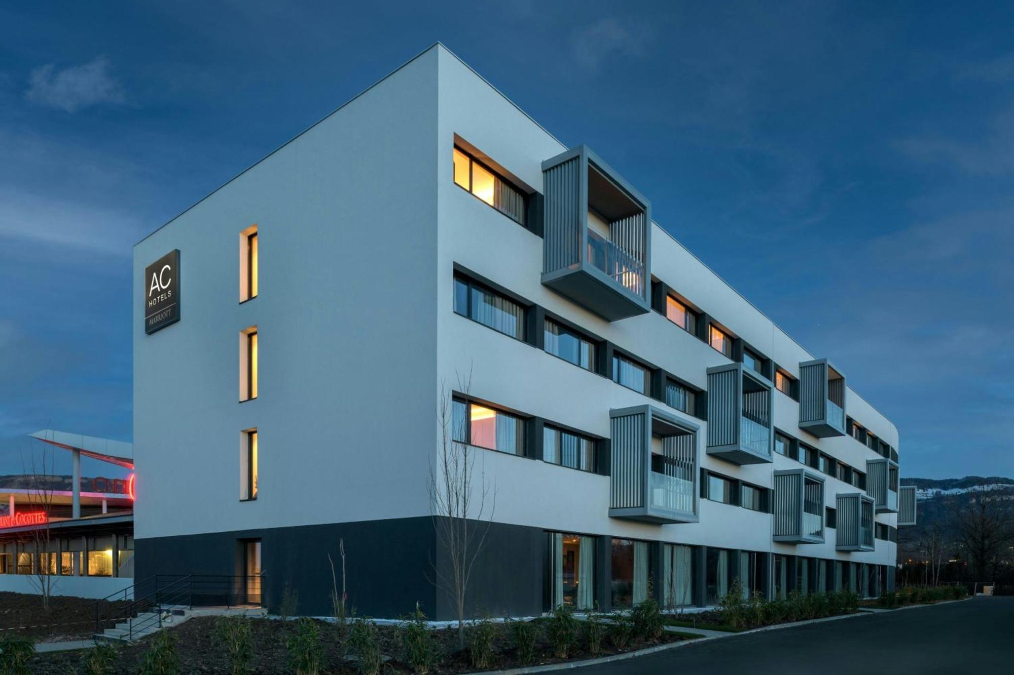 Ac Hotel By Marriott Saint-Julien-En-Genevois Exterior photo